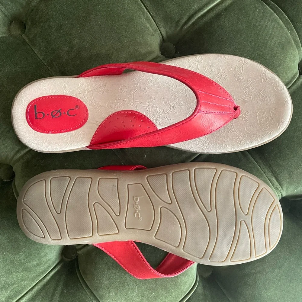 b.o.c. Red Sandals - Picture 3 of 5
